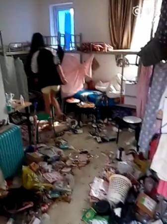 這個(gè)學(xué)校的男生宿舍火了！女同學(xué)都喊著要嫁