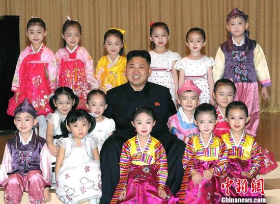 據(jù)朝中社5月30日?qǐng)?bào)道，朝鮮勞動(dòng)黨第一書(shū)記、朝鮮國(guó)防委員會(huì)第一委員長(zhǎng)、朝鮮人民軍最高司令官金正恩在兒