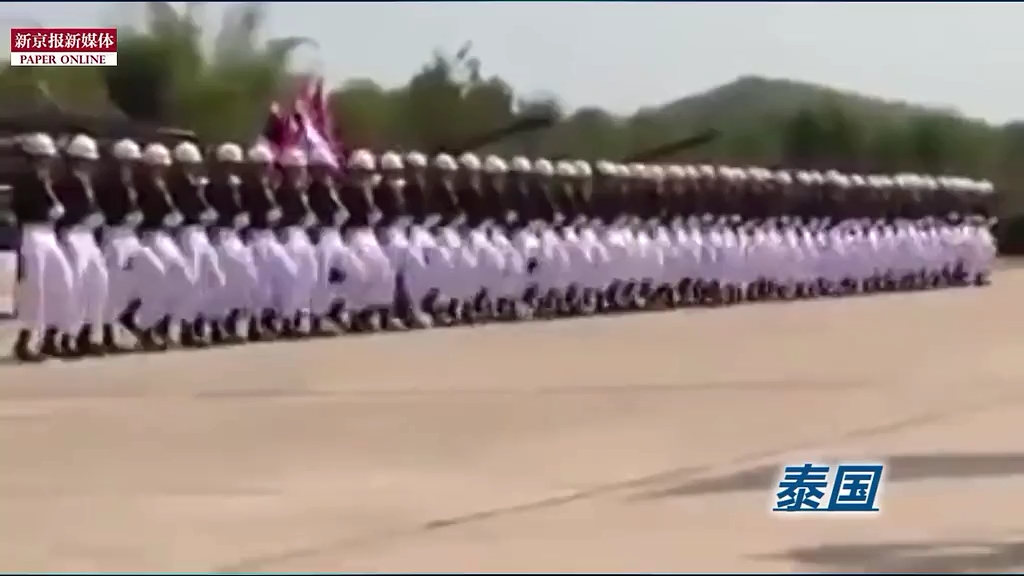 那些年摩托、樹人、斧頭兵上演的有趣閱兵式