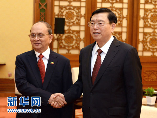 6月27日，全國人大常委會(huì)委員長張德江在北京人民大會(huì)堂會(huì)見緬甸總統(tǒng)吳登盛。 新華社記者劉建生攝